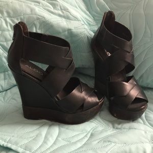 Aldo wedges